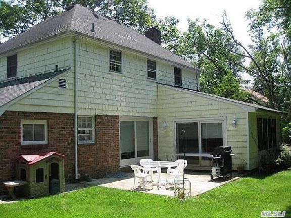 4th image of 11 Barberry Ln