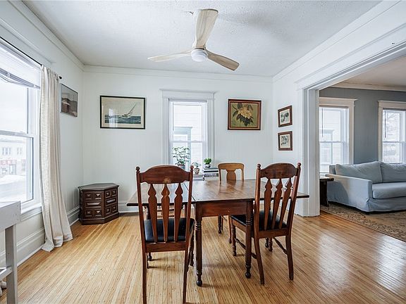 4th image of 1606 Saint Paul St