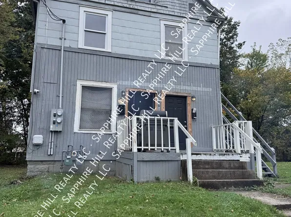 1166 Bellows St Unit 2, Akron, OH 44301