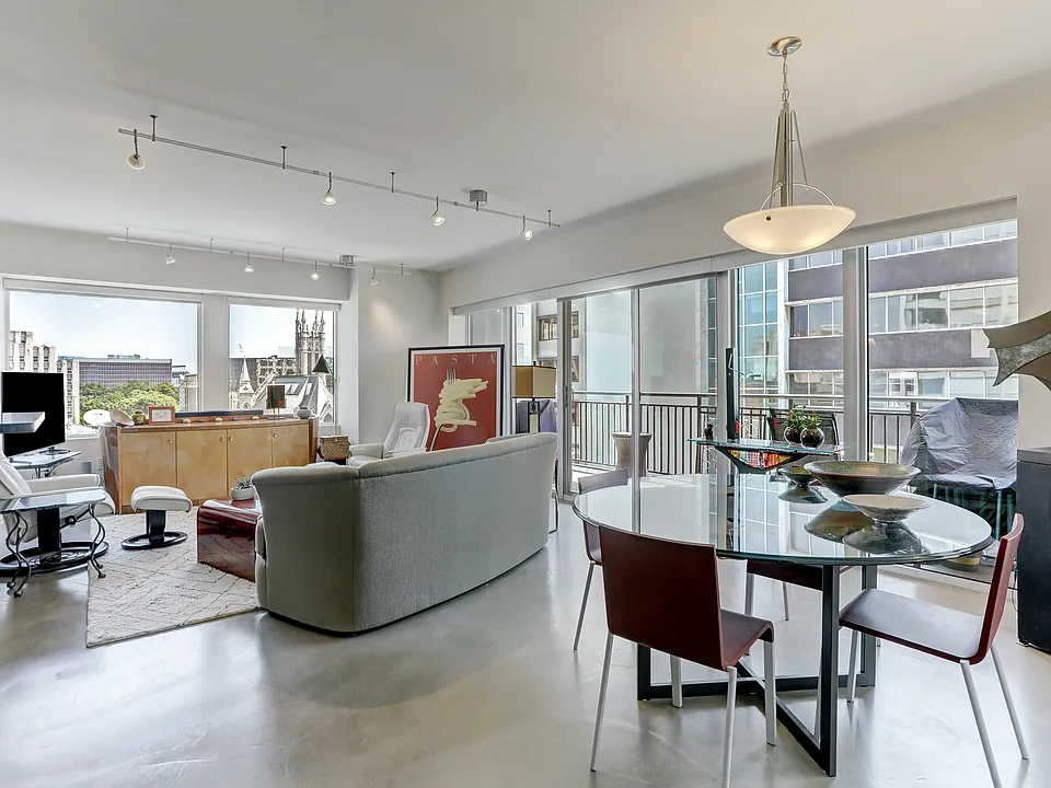 800 Brazos St #1107
