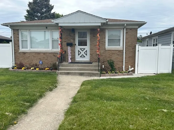 746 May St, Calumet City, IL 60409