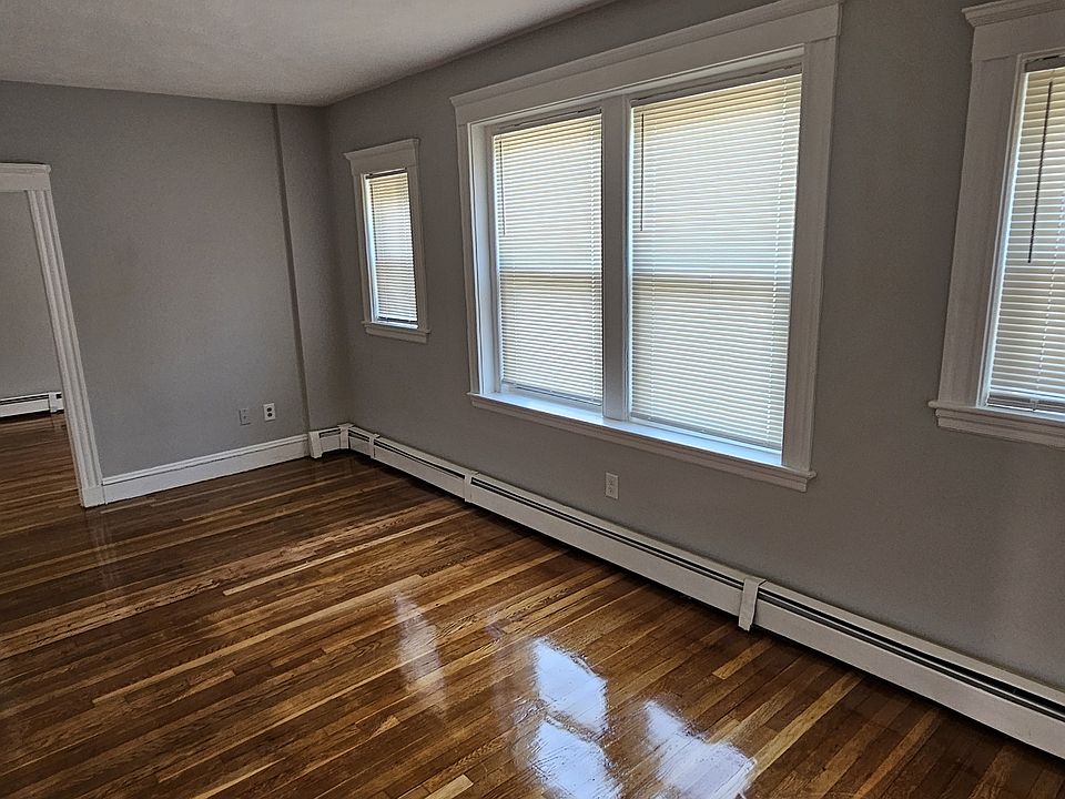 2nd image of 44 Estes St APT 9