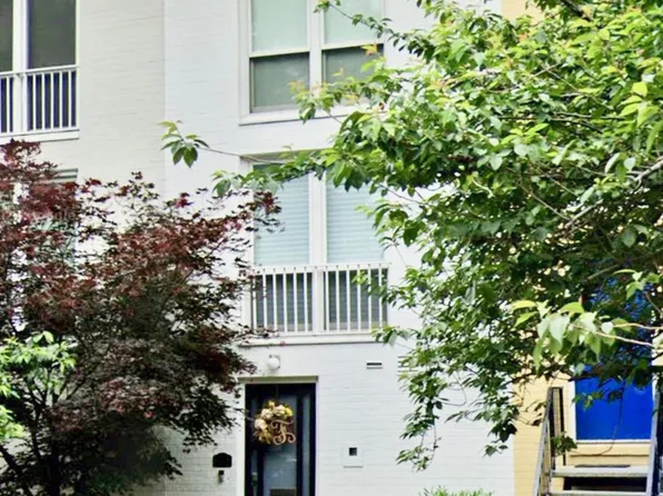 134 G St SW, Washington, DC 20024