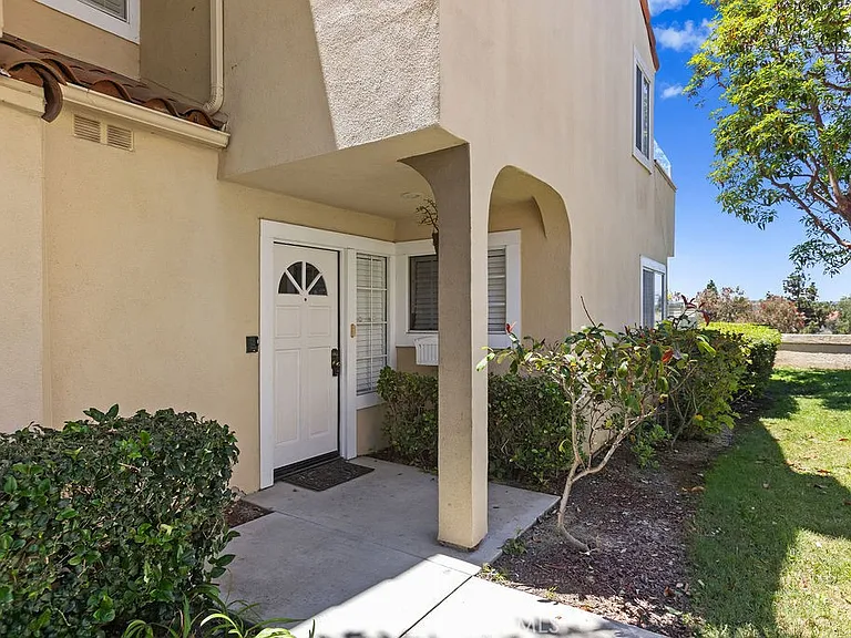 7 Niguel Pointe Dr — Photo 2