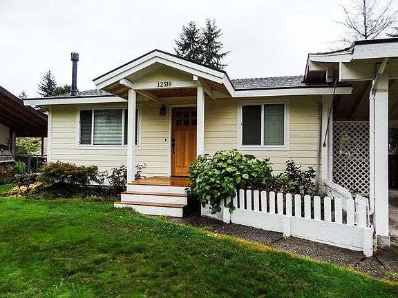 2nd image of 12518 NE 156th St