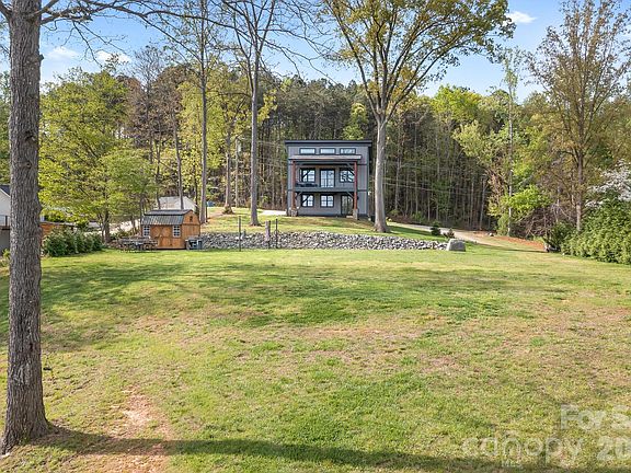 4th image of 7176 Lynbrook Creek Rd