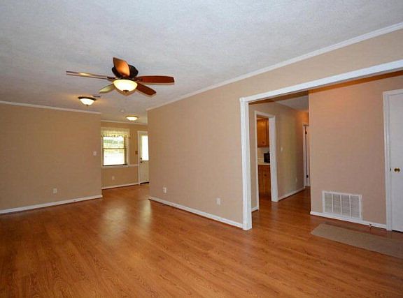 5th image of 4072 Harden Ct