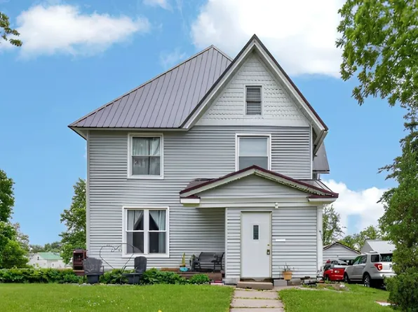 1332 Braden Ave, Chariton, IA 50049
