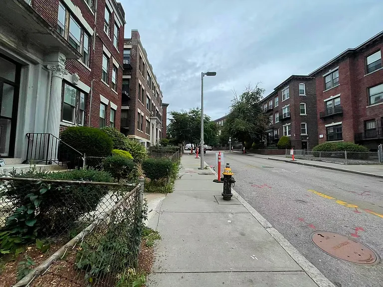 47 Park Vale Ave #5 — Photo 12