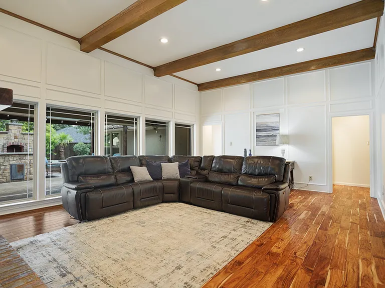 6423 Redpine Rd — Photo 7
