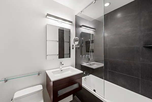 Rented by Nest Seekers International | media 9