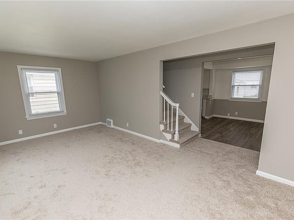 3rd image of 1115 Washington Ave