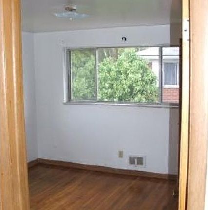 4th image of 5827 Arborwood Dr APT B