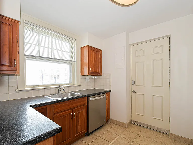 321 Belt Ave #201 — Photo 10
