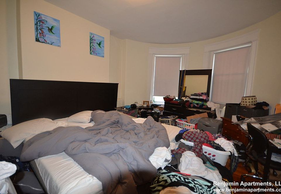 1st image of 1585-1590 Beacon St #6R