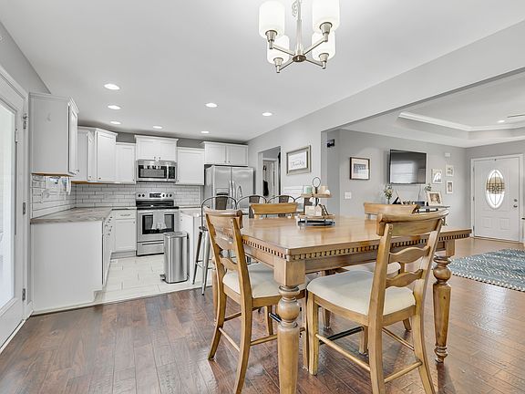 5th image of 318 Heatherwood Dr