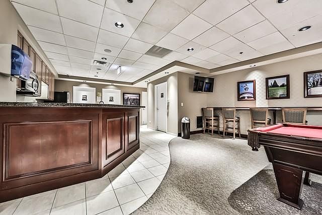 1st image of 1335 S Prairie Ave #1126