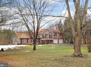 6820 Dumeny Rd, Greencastle, PA 17225