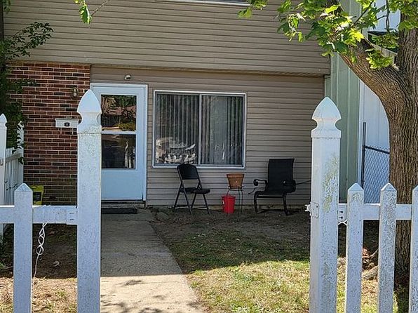 26 Medford Ct