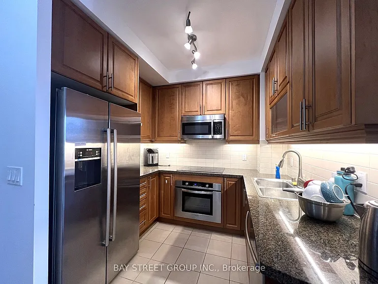35 Balmuto St #2202 — Photo 2