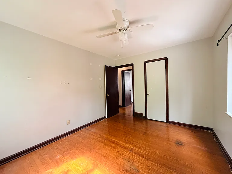 14330 Lakewood Heights Blvd — Photo 10