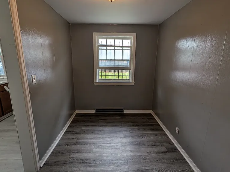 297 Millicent Ave — Photo 8