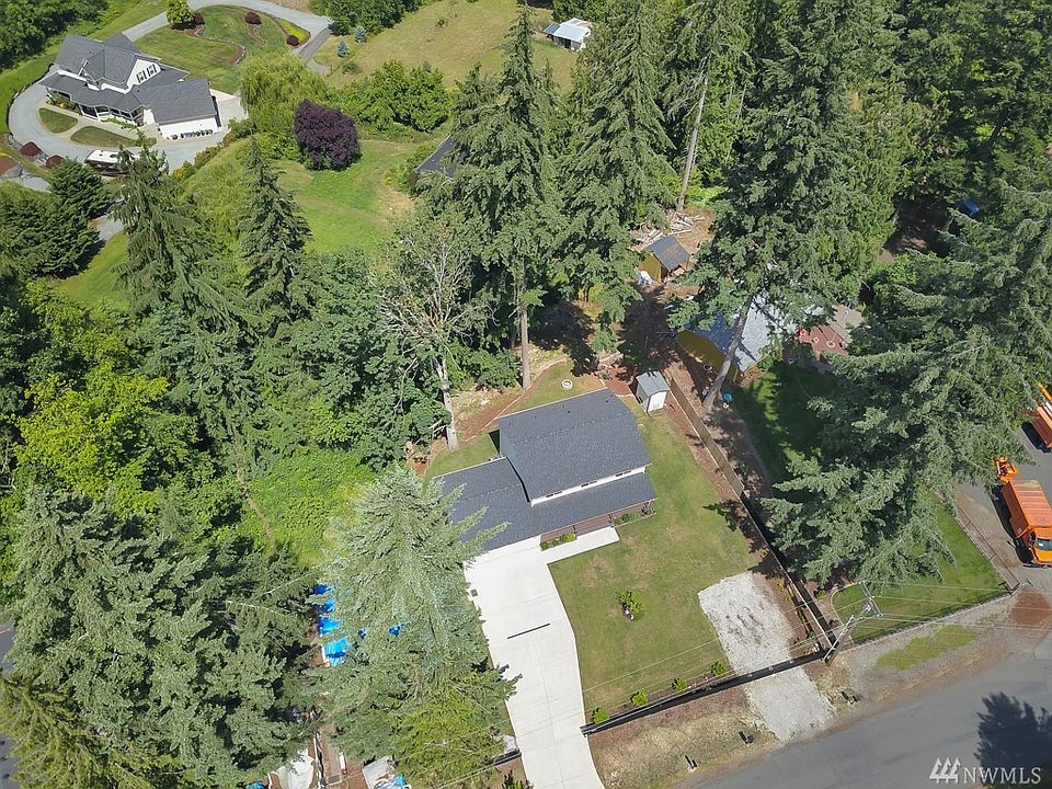 1st image of 9105 207th Ave E