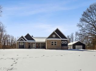1948 Sierra Ct, Howell, MI 48843