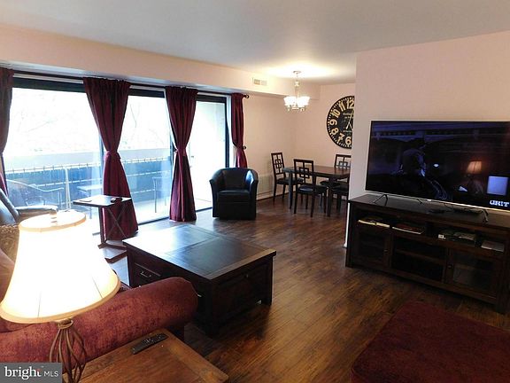 4th image of 6147 Leesburg Pike APT 503