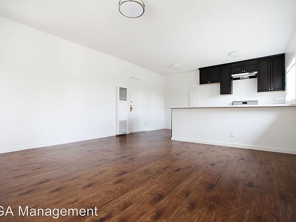 2nd image of 5831 Virginia Ave APT 03