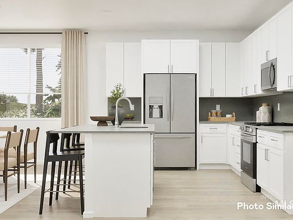 7th image of this home