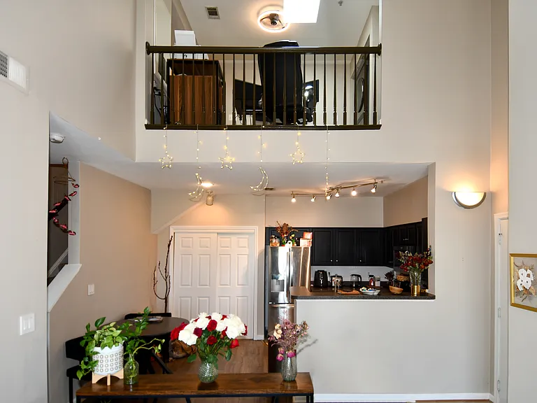 5121 Travis Edward Way #J — Photo 6