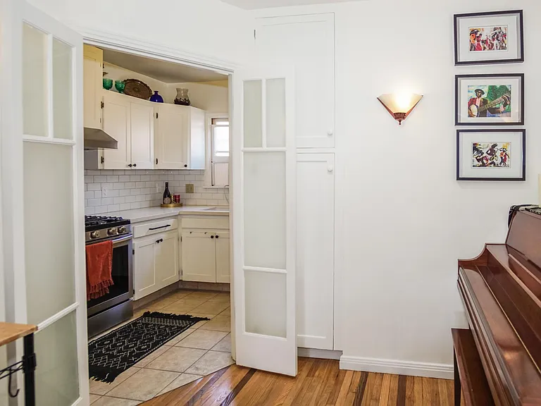 139 N Avenue 55 — Photo 19