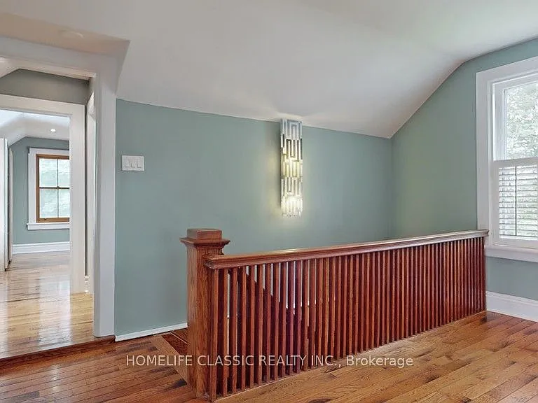 104 John St — Photo 23