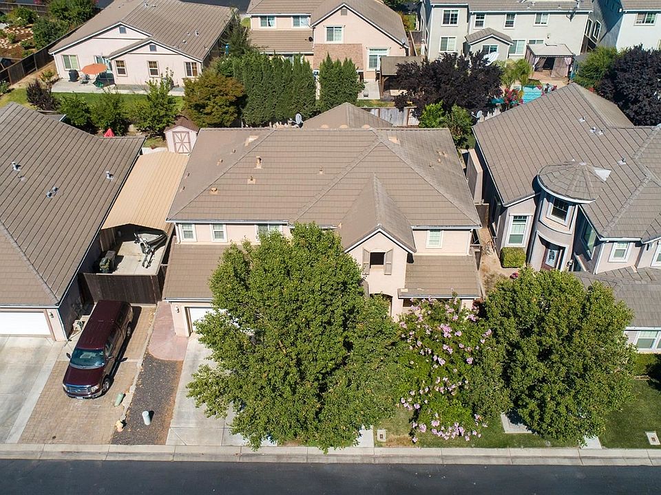 1st image of 213 Coastal Ln