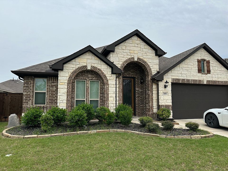 1st image of 2601 Parkhurst Ln