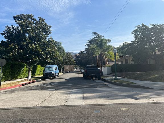 5th image of 1660 Ben Lomond Dr