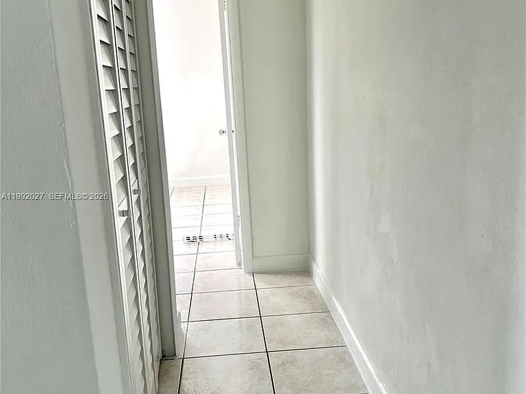 2121 SW 4th St — Photo 13