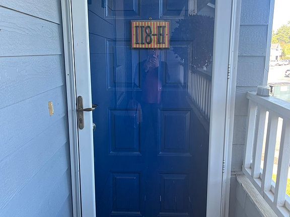 2nd image of 118 Breezewood Dr APT H