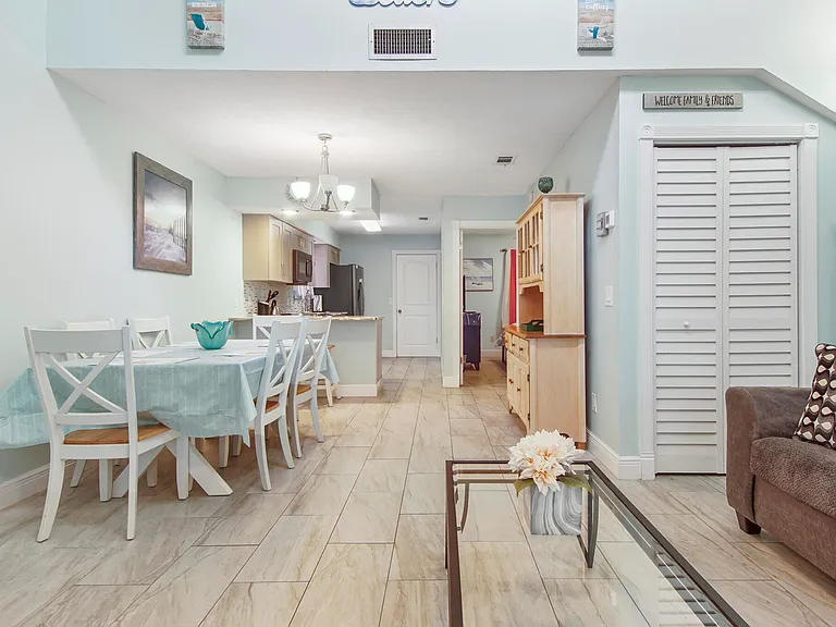 3415 W 19th St #6 — Photo 6
