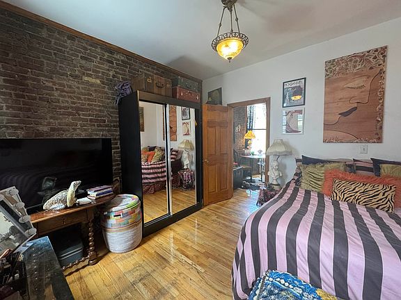 5th image of 436 E 75th St APT 4RW