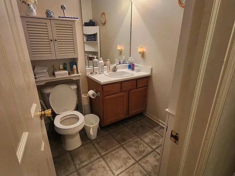 315 Sycamore St — Photo 5