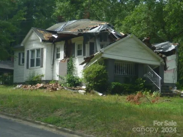 309 W Ballard St, Cherryville, NC 28021