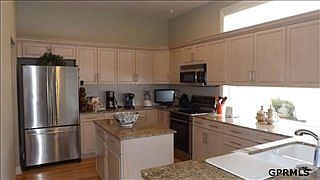 2nd image of 11518 Iowa Cres