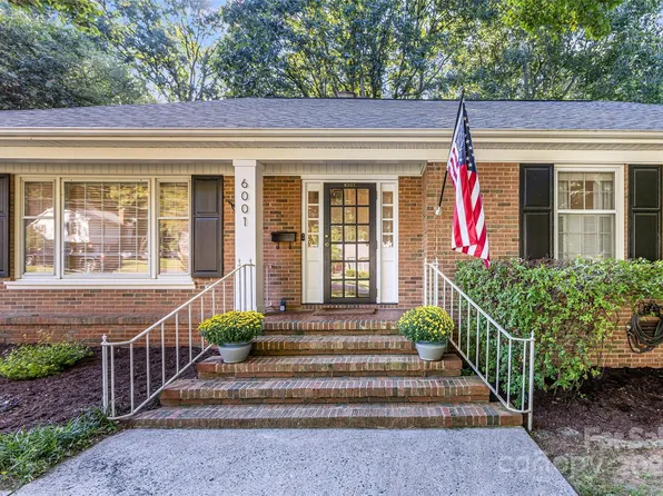 6001 Colchester Pl, Charlotte, NC 28210