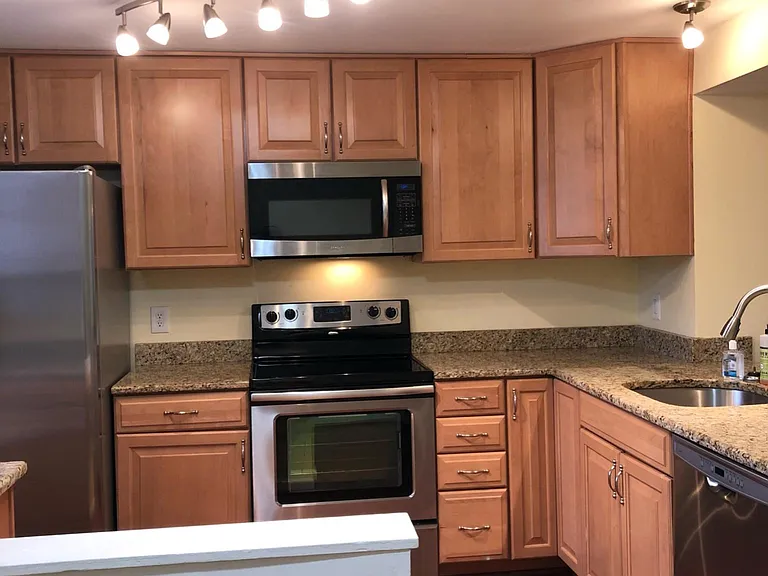 2848 S Meade St — Photo 5