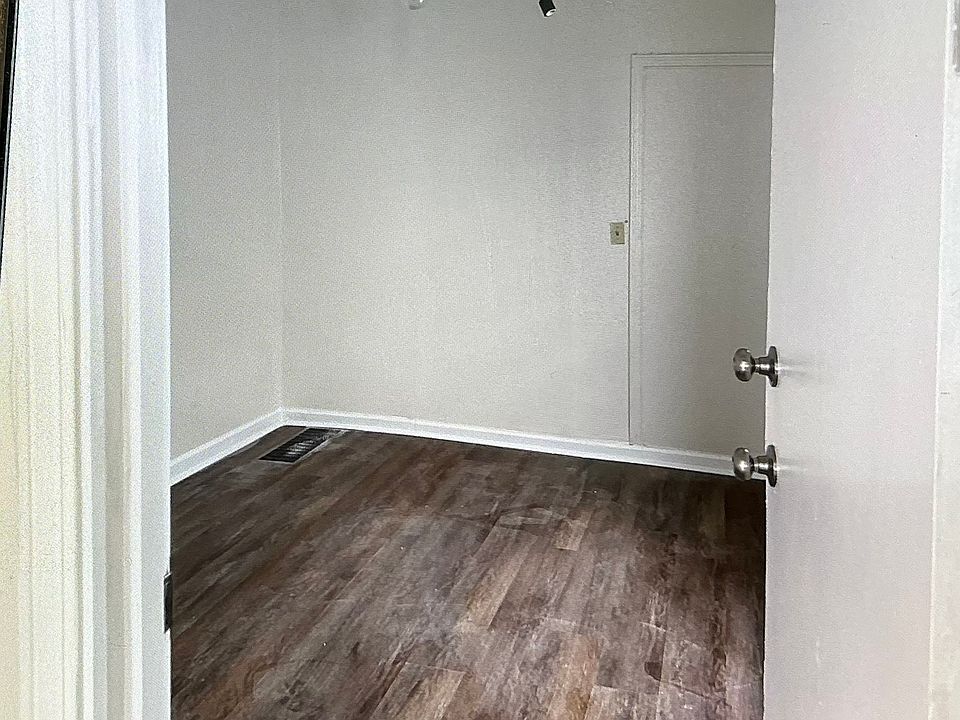 1st image of 111 S Charlton St #2