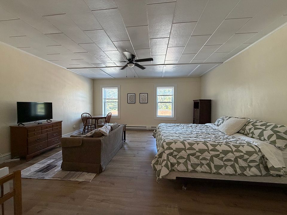 1st image of 526 Nicholas St #2