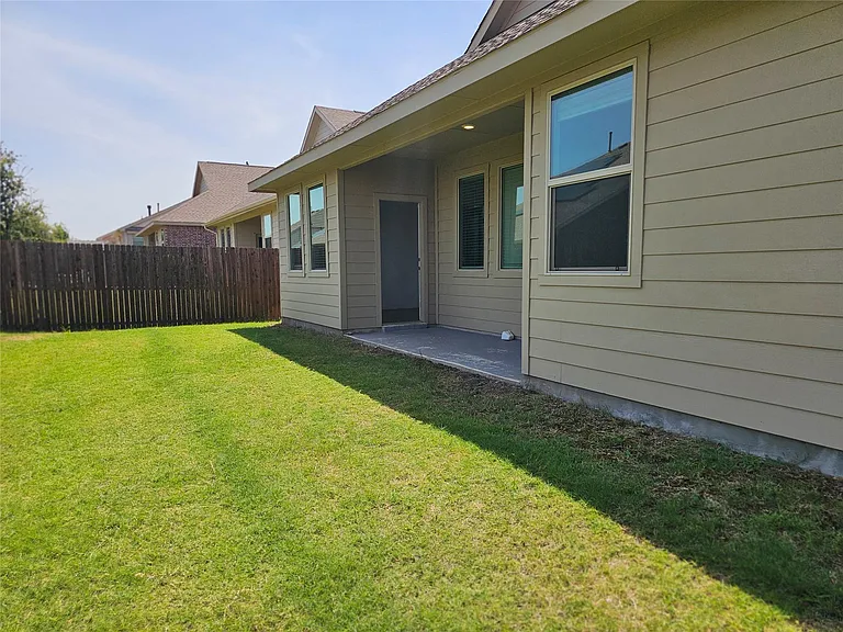 1216 Smoketree Ln — Photo 21