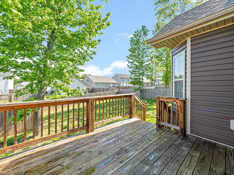 515 Sourwood Dr — Photo 20